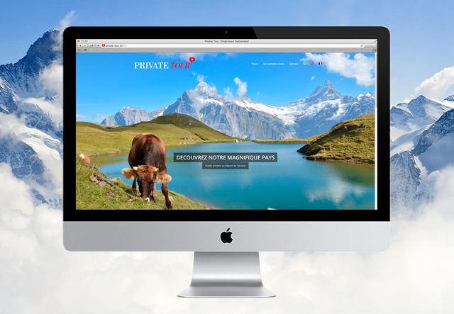 Site internet Private Tour avec paysage alpin, affiché sur un écran