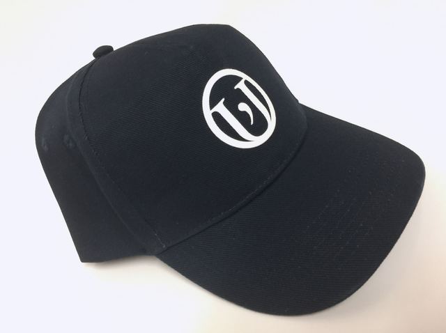 Casquette noire avec logo Usine Opera